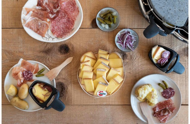 Raclette Badoz Au Lait Cru Prestige Constant Fromages Et Sélections 